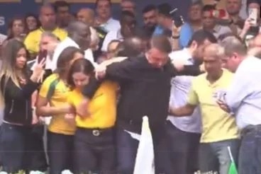 V Deo Bolsonaro Se Assusta Instabilidade Em Palanque No Rj Gmc