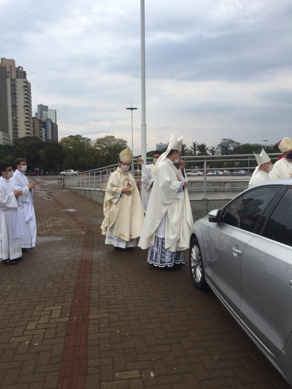 Dom Severino Clasen toma posse como Arcebispo de Maringá GMC Online