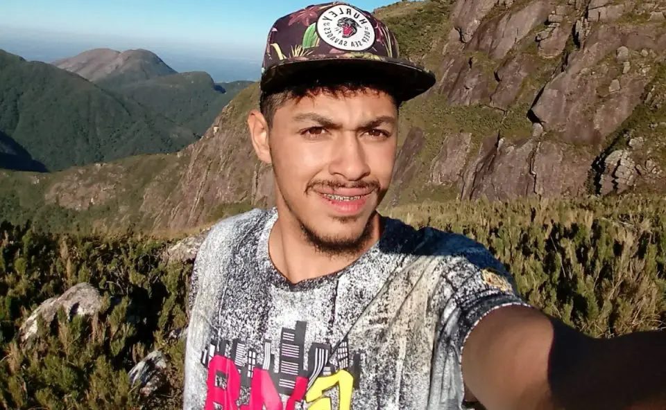 Pr Buscas Por Jovem Que Desapareceu No Litoral Entram No Dia