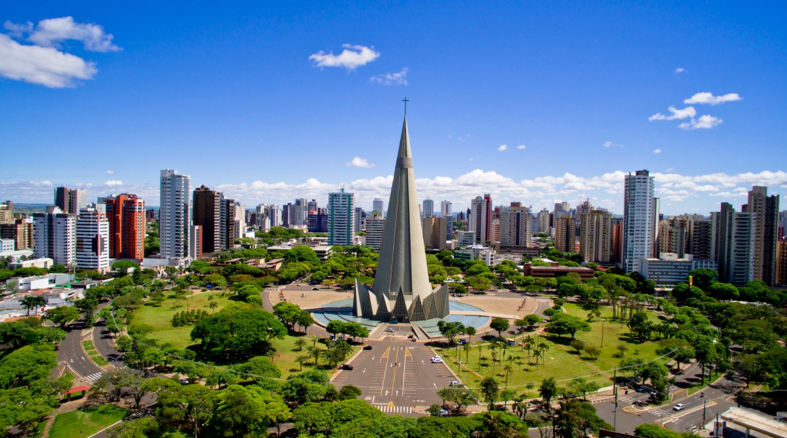 Veja o que abre e o que fecha em Maringá no feriado da Paixão de Cristo