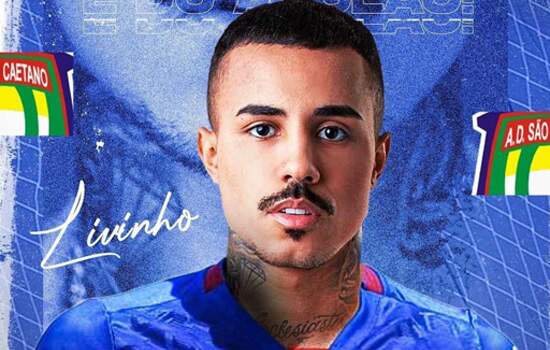 Com carreira na música, MC Livinho realiza sonho de ser jogador de futebol  - Superesportes