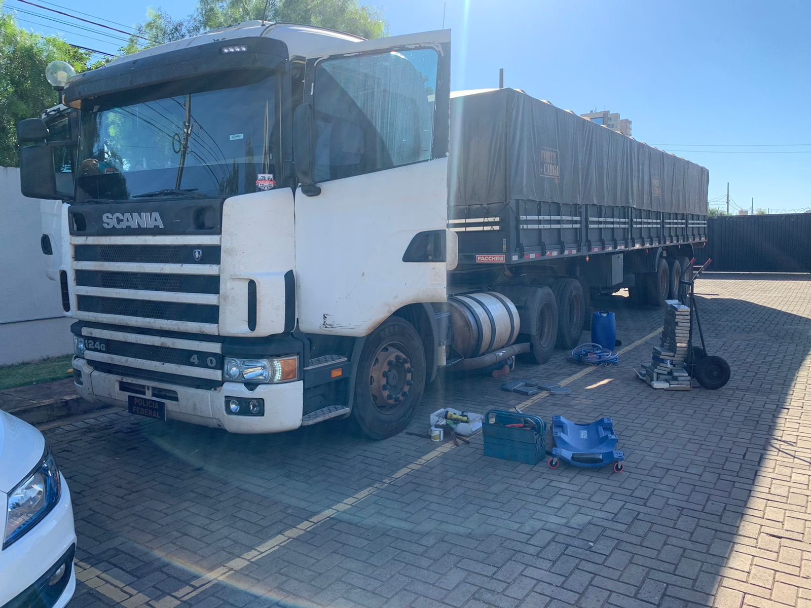 Região: 239 kg de cocaína são apreendidos em caminhão