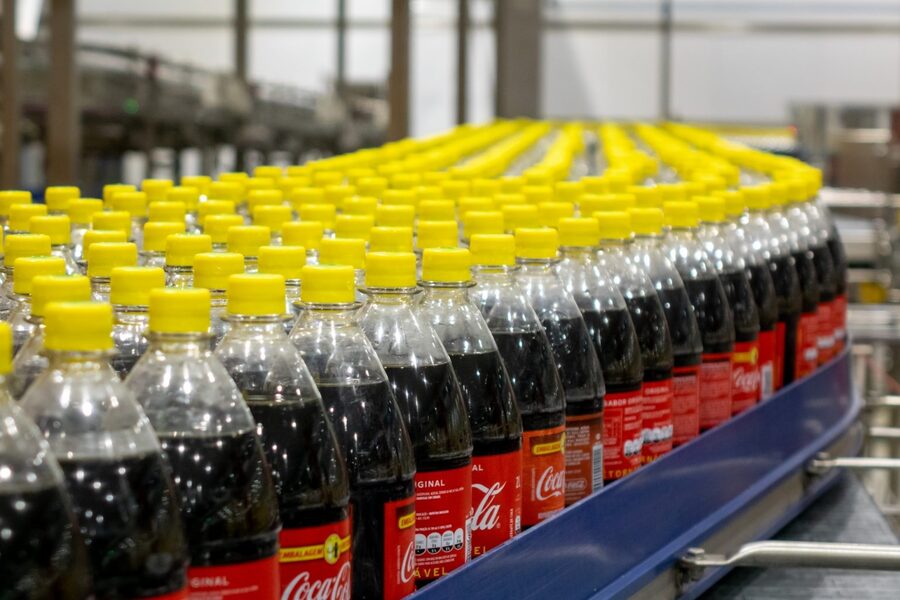 Coca-Cola vai abrir 155 vagas de emprego temporário em Maringá