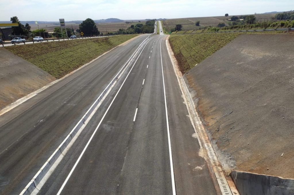 Duplicação da PR-323 em Doutor Camargo será concluída nas próximas semanas