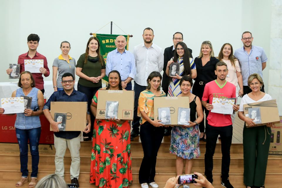 Prefeitura de Maringá realiza premiação de boas práticas na educação; veja os ganhadores