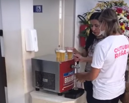 Velório com música e chope em Londrina viraliza nas redes sociais; VÍDEO