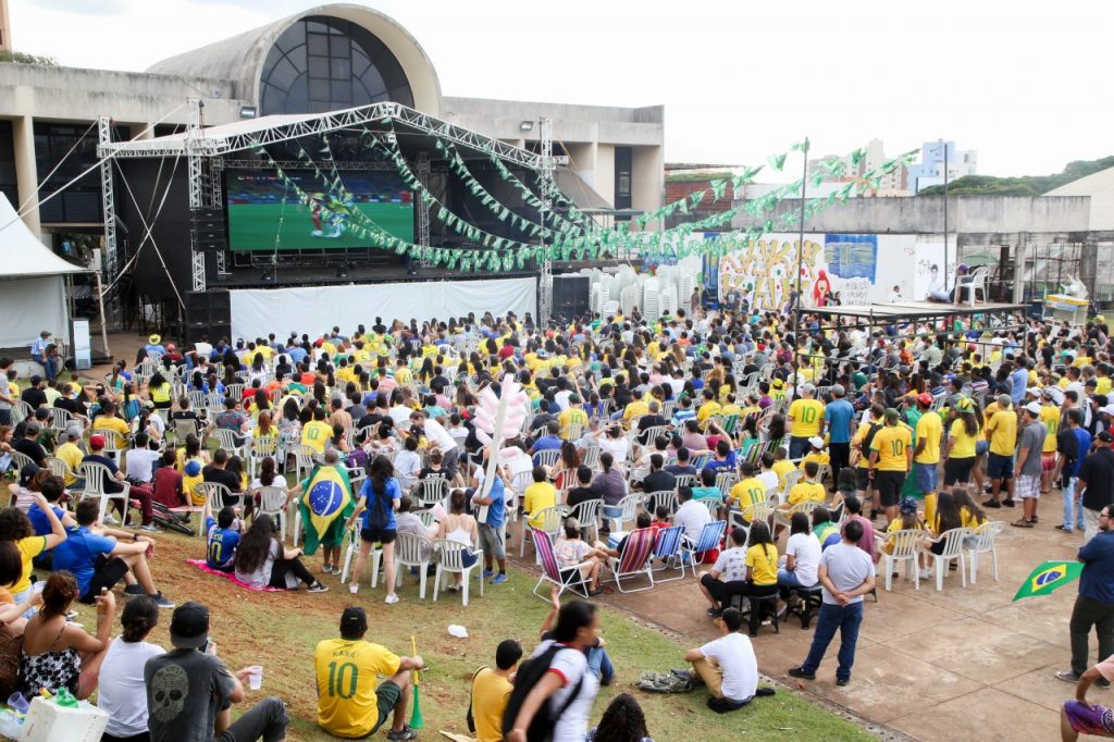 Prefeitura transmite jogos do Brasil na Copa do Mundo em quatro