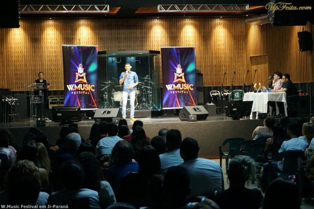 Maringaenses participam do maior concurso de música gospel do Brasil