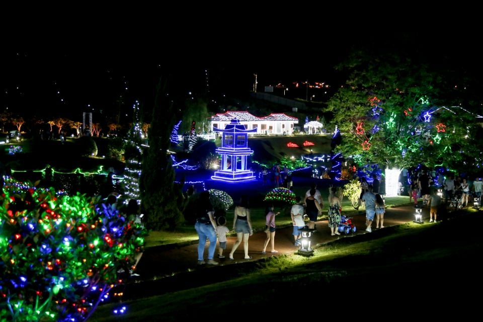 Parque do Japão inaugura decoração e iluminação especial de Natal neste sábado, 3