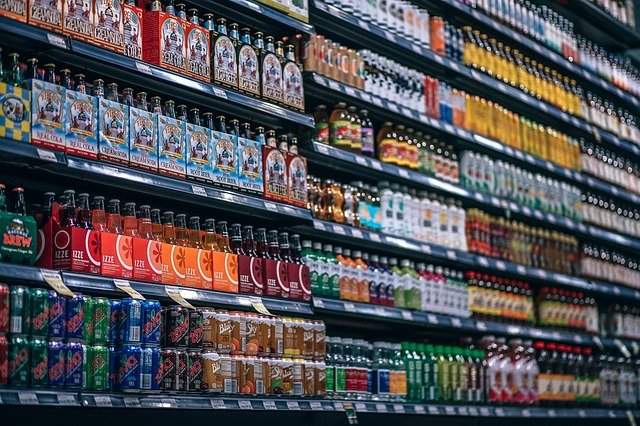 Decreto: Supermercados vão 'isolar' setor de bebidas alcoólicas após 17h em Maringá