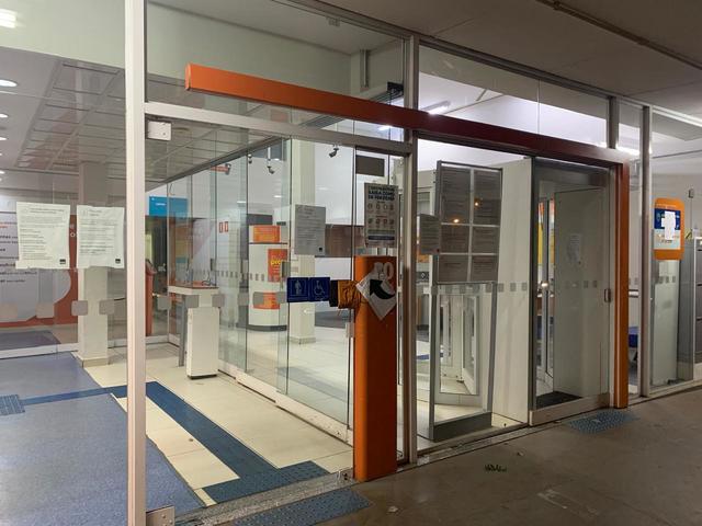 Banco de Maringá é fechado após funcionária testar positivo para Covid-19.