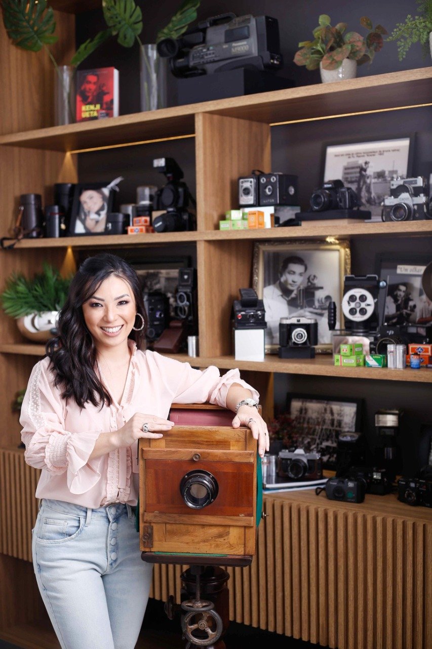 Espaço expõe equipamentos fotográficos de Kenji Ueta, em Maringá