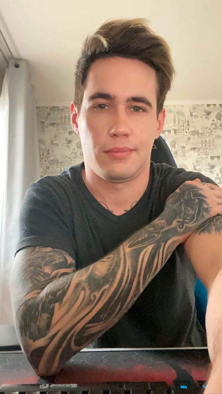 Stas Reeflay was paid by his viewers to inflict cruel abuse on his girlfriend, according to reports in Russia