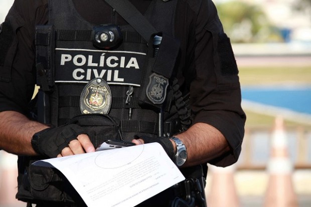 Escola do grau ensina manobra polêmica e dá aula até para policiais em SP -  04/11/2022 - UOL Carros