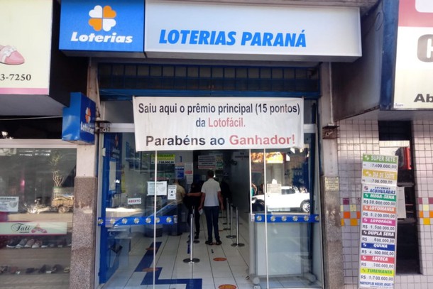 Lotérica de Paranavaí onde um dos apostadores que acertou os 15 números da Lotofácil apostou.