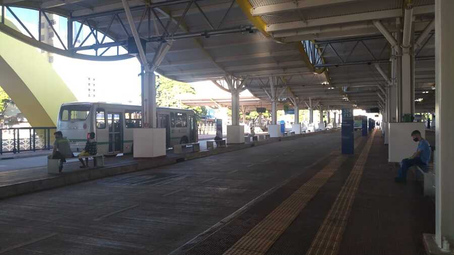 Transporte coletivo: 60% da frota de sábado circula em Maringá, diz TCCC
