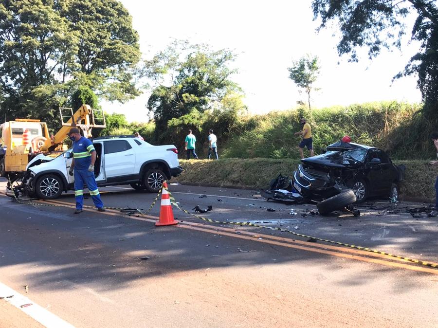 Motorista de 24 anos fica em estado grave após colisão frontal na BR-369