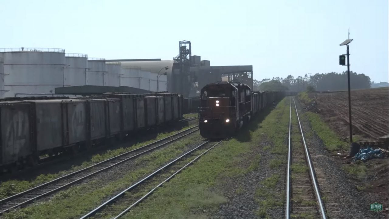 Para onde vão os trens que passam por Maringá? Conheça a história