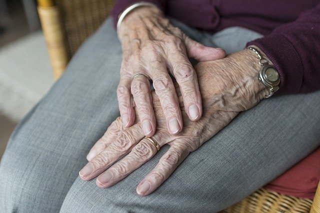 Aos 101 anos, paciente mais velho com covid-19 em Maringá está recuperado