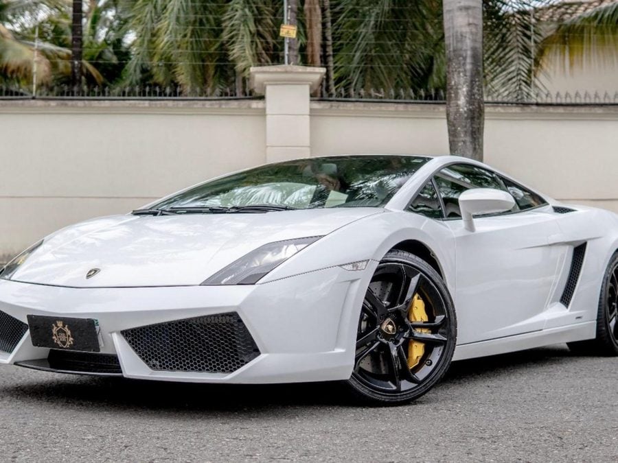 Veja os carros importados que circulam pelas ruas e avenidas de Maringá