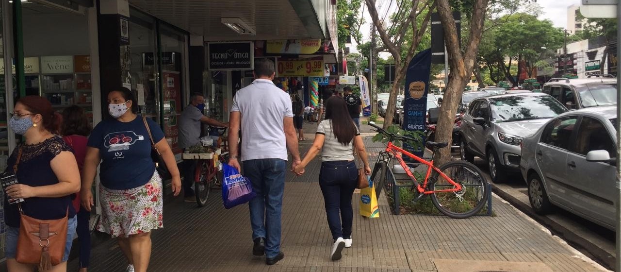 Saiba quanto, em média, o maringaense gastará com compras de Natal