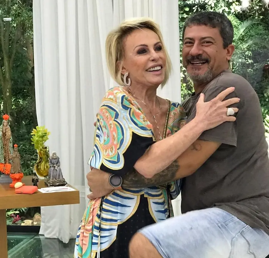 Intérprete do Louro José, ator Tom Veiga morre no Rio