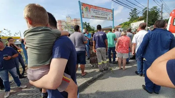 Pai, estou vivo', disse criança que sobreviveu ao ataque em creche