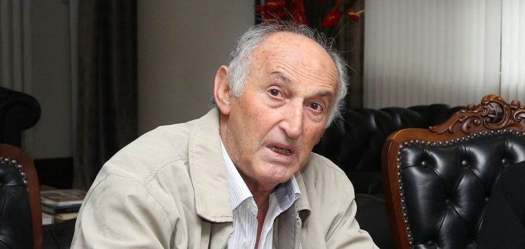 33443482504_290b7177ae_h