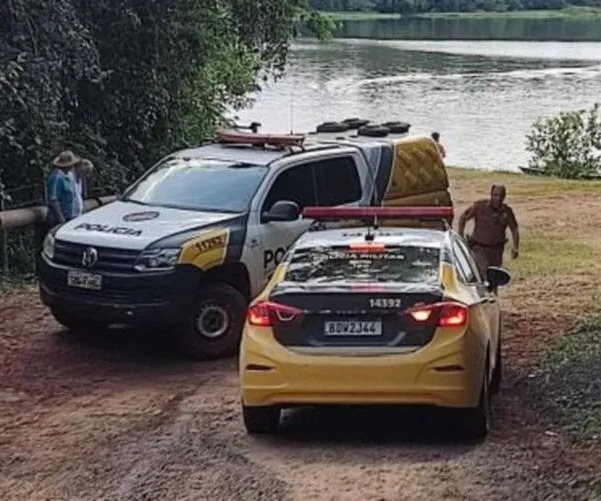 Barco Vira Três Se Afogam E Homem Morre No Pr Um Segue Desaparecido 4728