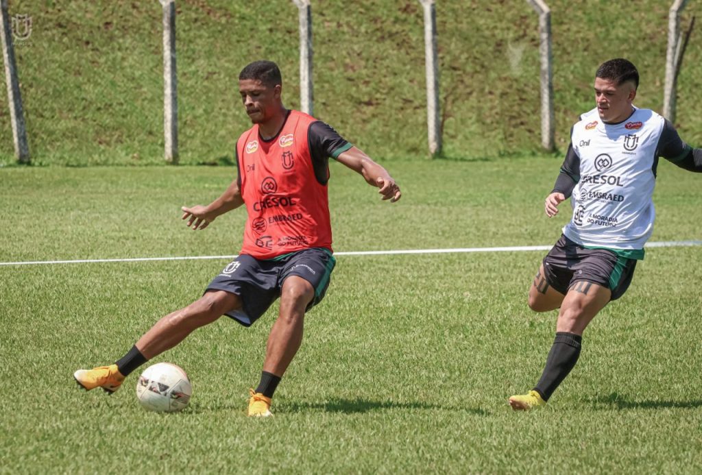 aaaa11ff8efe7ea6c76d0767e3cad87c