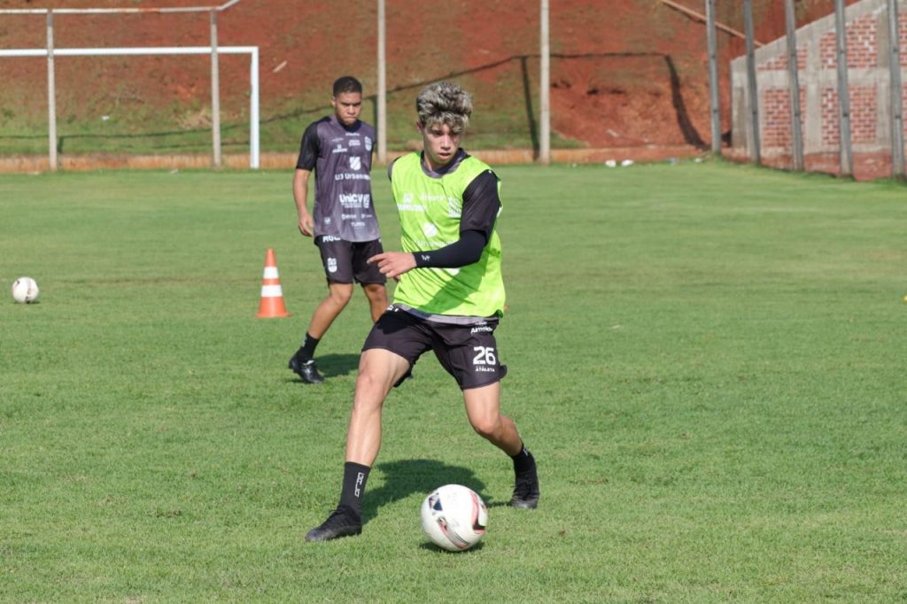 f3e32bf2568102e9983d4bf56b3b9ba8