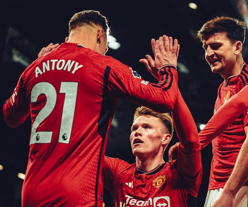 manchesterunited_1701924911_3252304259881082481_491527077-1