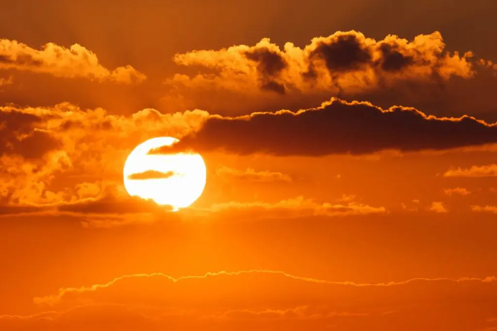 por-do-sol-de-tirar-o-folego-a-noite-1