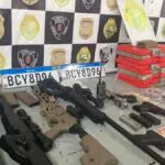 casal-e-preso-ao-ser-flagrado-transportando-drogas-em-carro-roubado-em-maringa-1-transformed