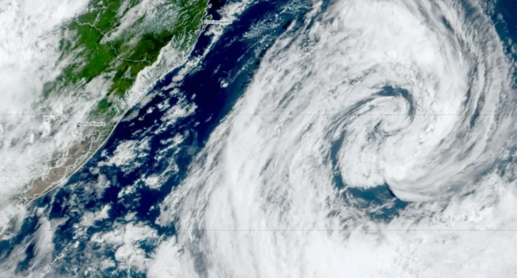 tempestade-tropical-ciclone-furacao