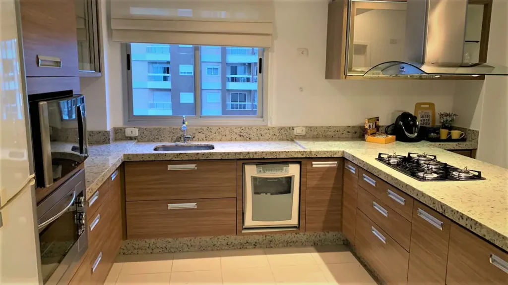 1d64c7f5-390a-49d2-ac49-894416ed881f