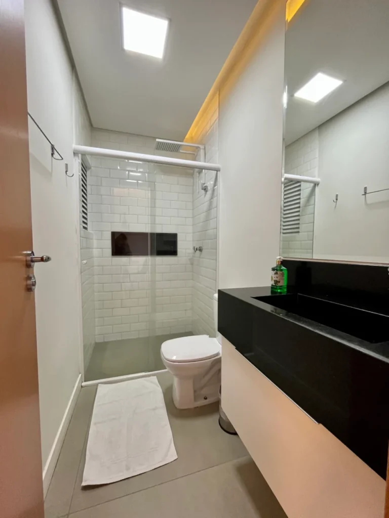 257d3a17-8cd7-448b-af20-cc35a74edee2