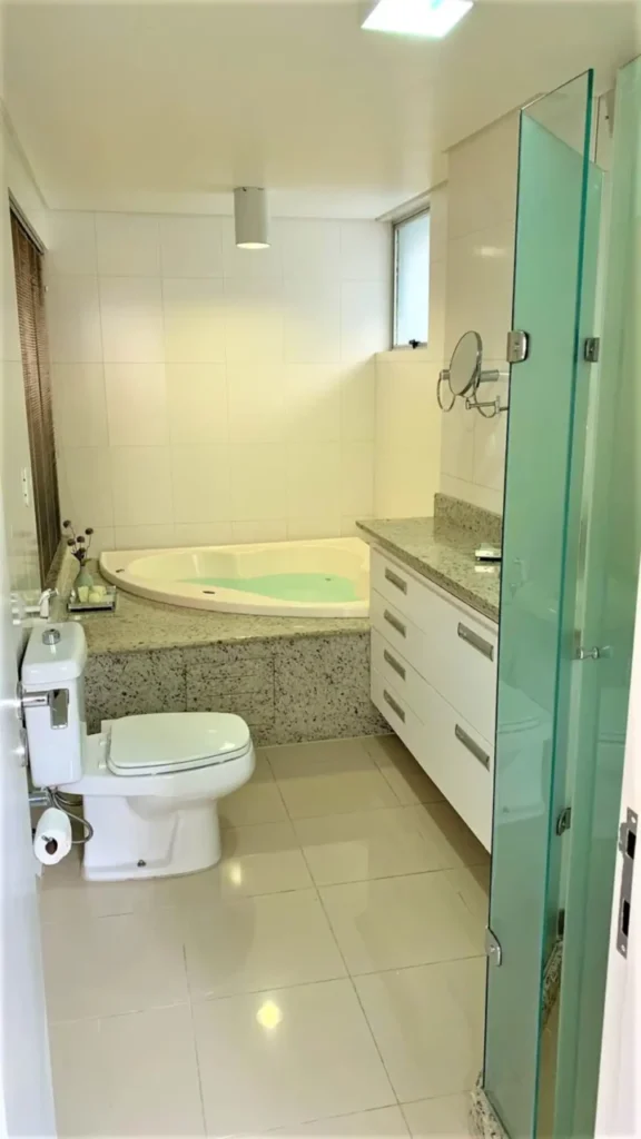 6390b03a-2a2a-410c-93bf-43f2b94c878e