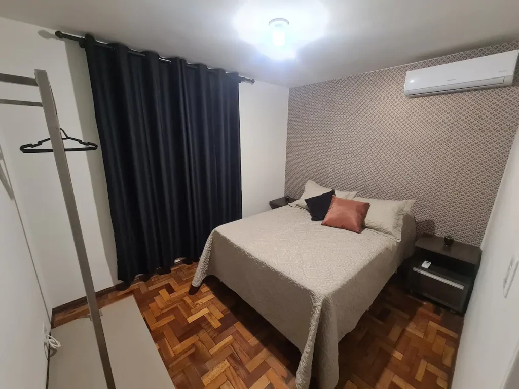 b242d130-31a6-4319-bec4-27b78cd4fa00