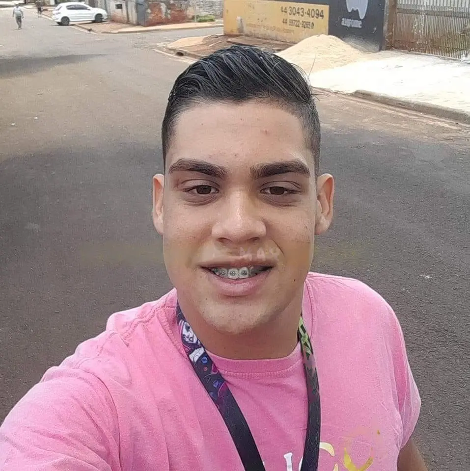 jovem-de-18-anos-morre-apos-sair-do-trabalho-e-sofre-acidente-de-moto-em-maringa-1-transformed-1