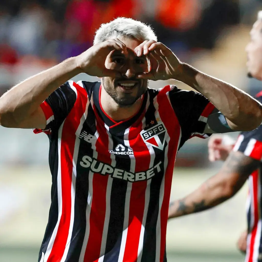 saopaulofc_1715224640_3363870554774551955_20410172-1