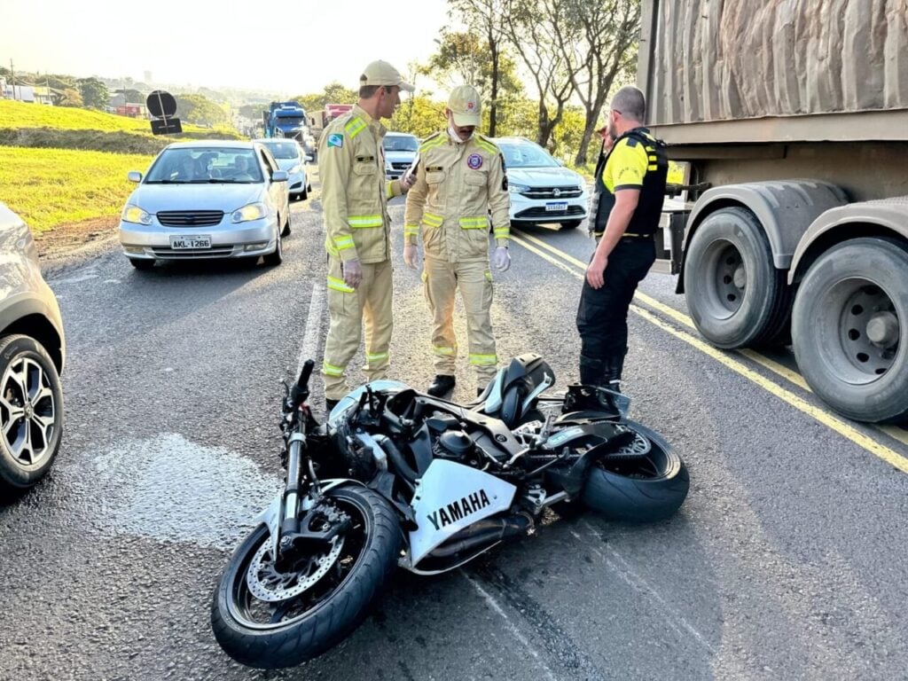 motociclista-e-pedestre-morrem-em-acidente-no-contorno-sul-em-maringa-8-transformed