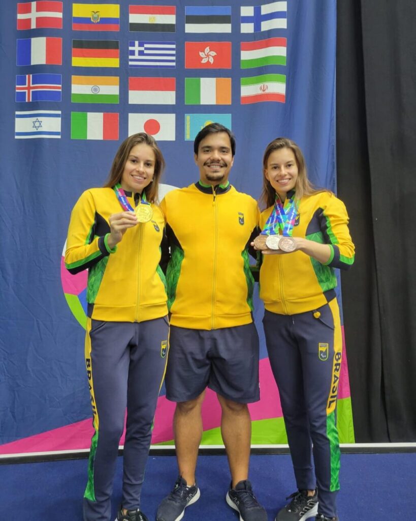 Débora e Beatriz Borges Carneiro estão confirmadas nas Paralipíadas e têm três chances de medalha / Foto: Arquivo pessoal