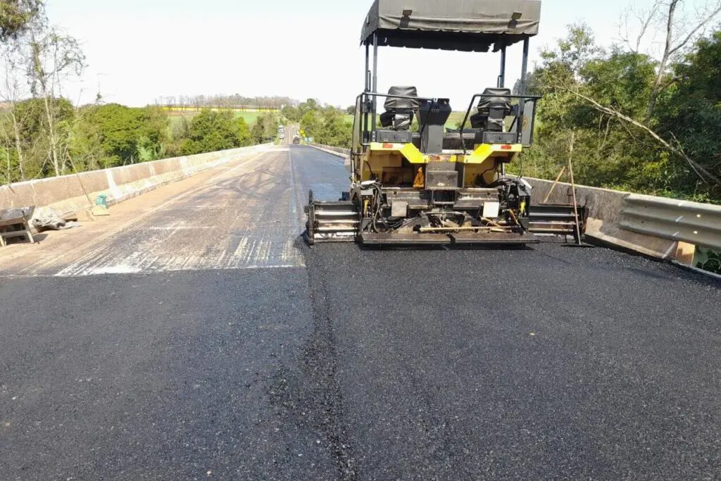 Ponte do Rio Chopim na PR-566, entre Itapejara d’Oeste e Coronel Vivida, na região Sudoeste do Paraná