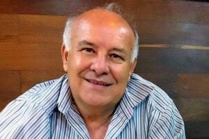 Morreu aos 79 anos, na manhã desta terça-feira, 17, no Hospital do Câncer de Maringá, o advogado Nereu Vidal Cezar.