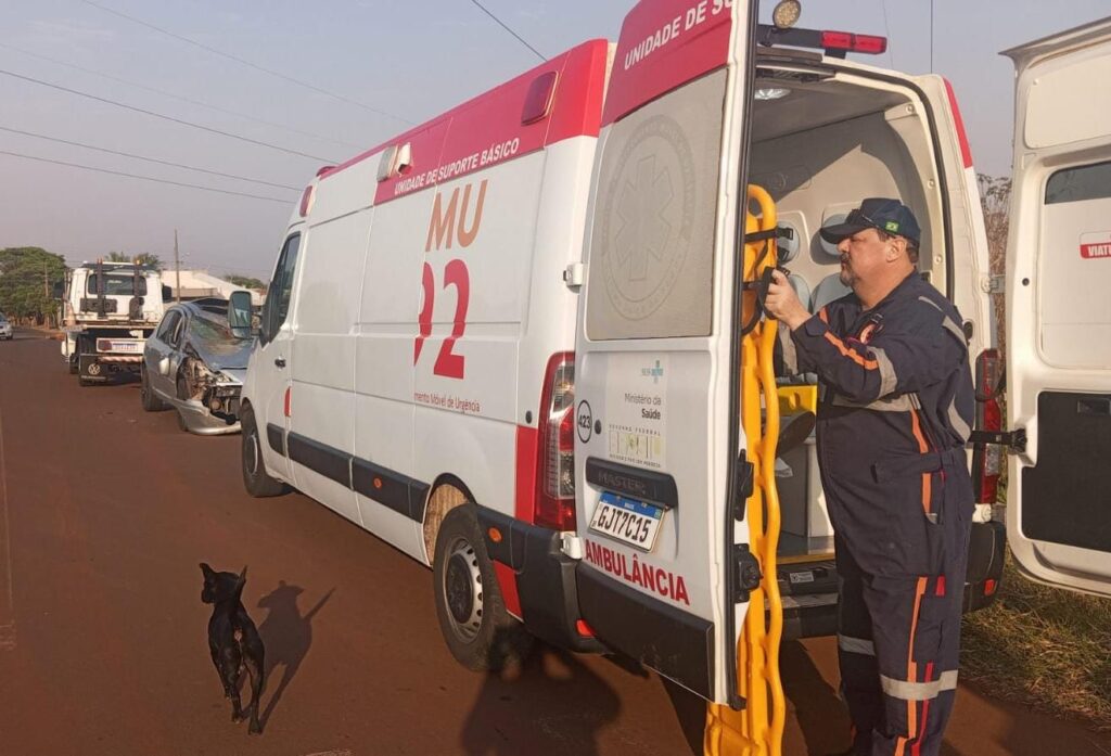 colisao-com-cavalo-em-rua-de-sarandi-deixa-duas-pessoas-feridas-e-animal-morto