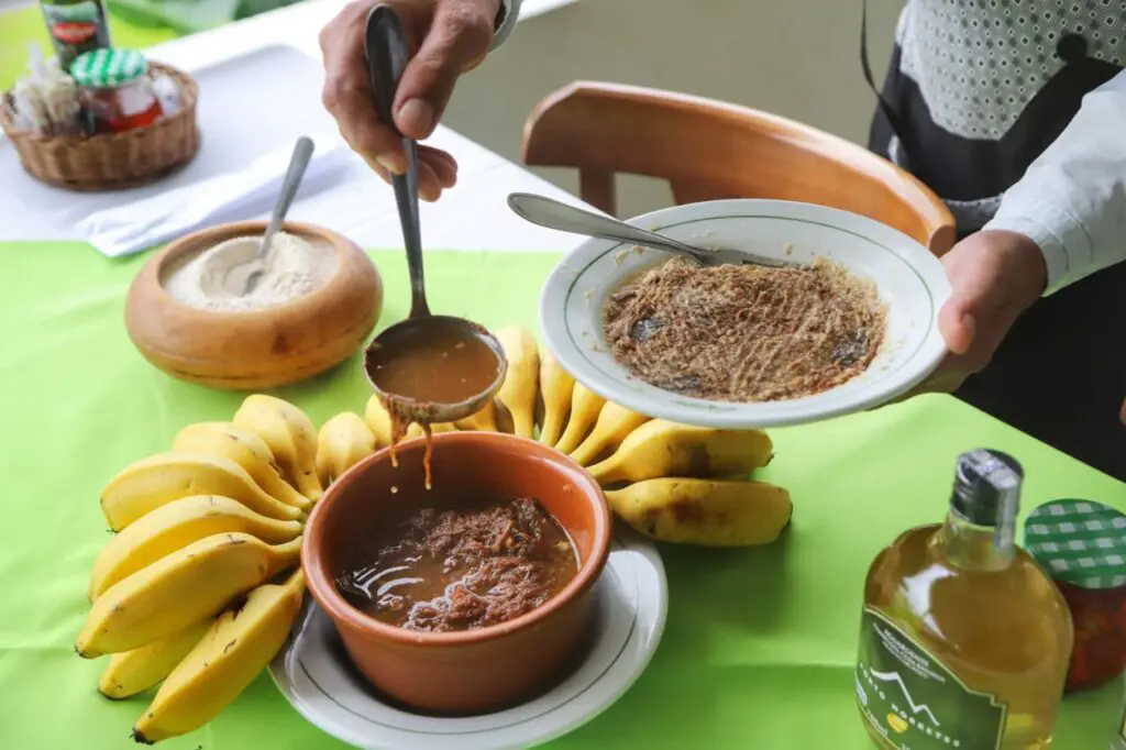 barreado é considerado uma das piores comidas do Brasil, seguindo o taste atlas