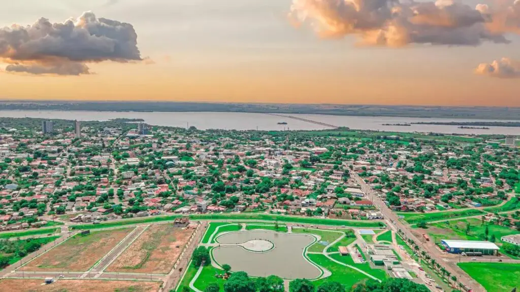 A Prefeitura de cidade do Paraná com 39,2 mil habitantes, divulgou concurso público com 54 vagas e salário de até $ 8,4 mil