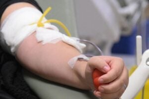 25 de novembro é Dia Nacional do Doador de Sangue e cada doação pode salvar até quatro vidas. Normalmente, o que move o doador é a empatia pelo próximo, mesmo sem conhecer aquele que vai receber a transfusão.