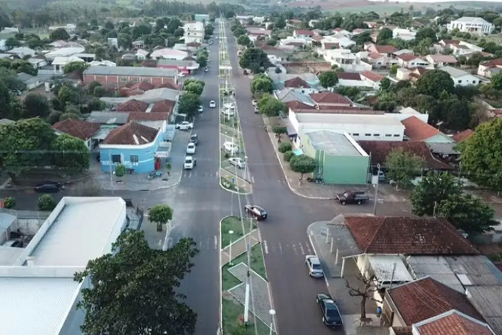 A Prefeitura Municipal de Cafezal do Sul (PR), cidade com cerca de 4,4 mil habitantes, abriu o concurso público